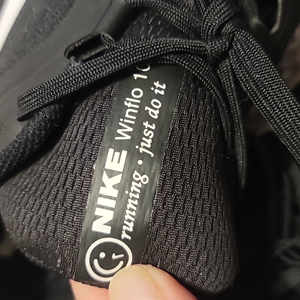 Nike Men's Winflo 10 Black Size 11.5 - Picture 4 of 9